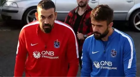 Trabzonspor İdmanında Onur Kıvrak ve Servet Çetin Tartıştı