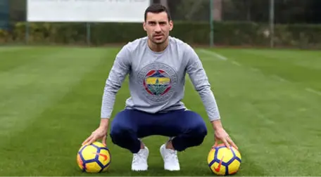 Fenerbahçeli Şener Özbayraklı: Biz Her Zaman Yarışın İçindeyiz