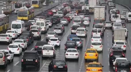 Alkollü Yakalanan Sürücünün Aracına Alkolmetre Geliyor! Cihazı Olmayana Ehliyet Yok