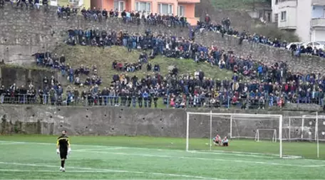 Zonguldaklı Taraftarlar, Engin Baytar'ı İzlemek İçin Stada Koştu