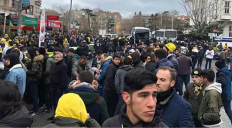 İstanbul'da Beşiktaş - Fenerbahçe Derbisi Heyecanı Başladı