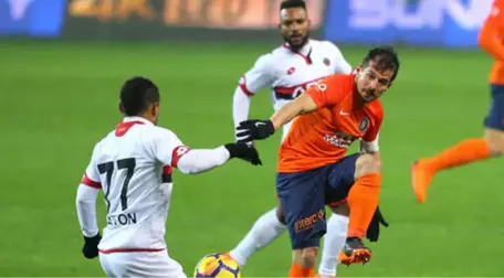 Medipol Başakşehir, Evinde Konuk Ettiği Gençlerbirliği İle 1-1 Berabere Kaldı