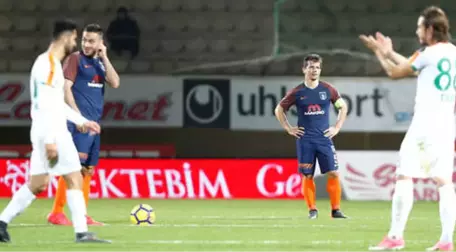 Medipol Başakşehir, Deplasmanda Alanyaspor'a 4-1 Yenildi