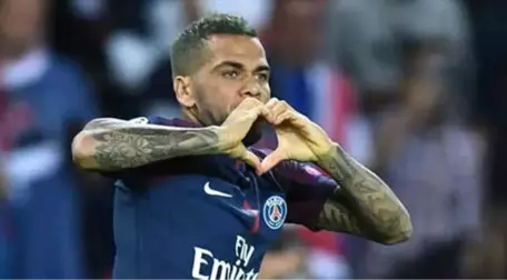 Dani Alves'ten, Beşiktaşlı Adriano'ya Teşekkür