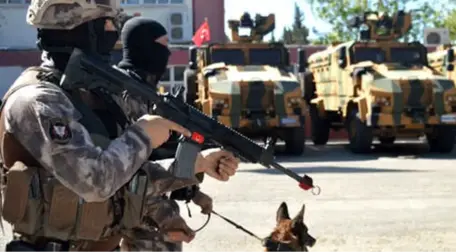 Mardin'de Hareketli Dakikalar! Özel Harekat Polisleri Nefes Kesti