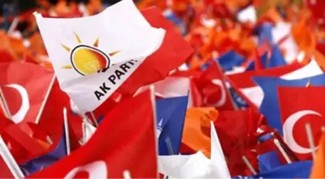 AK Parti'nin Aday Listesinde Dikkat Çeken Hata: 3 İsim İlkokul Mezunu Olarak Gösterildi