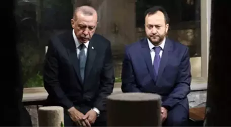 Erdoğan, Arvasi Hazretleri'nin Kabrini Ziyaret Edip Kur'an Okudu