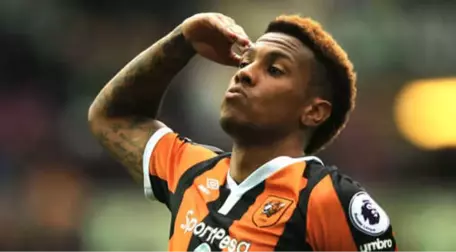 Galatasaray'la Görüşen Abel Hernandez, Leeds United'la da Görüşme Gerçekleştirecek