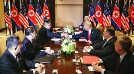 Trump ile Kim Tarihi Zirvede Buluştu, İlk Sözler 