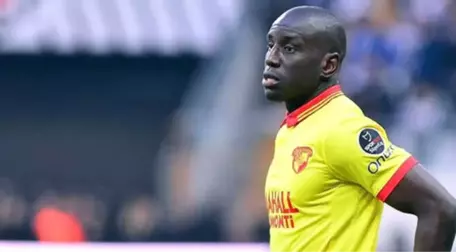 Demba Ba, Eski Kulübü Shanghai Shenhua'ya Geri Döndü