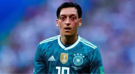 Türk Asıllı Alman Futbolcu Kerem Demirbay'dan Mesut Özil'e Destek: Saygı Duymalısınız