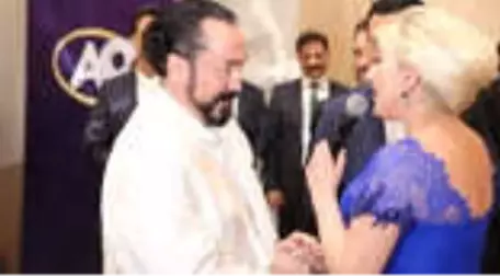 Adnan Oktar'ın Etkinliğinde Sahne Alan Muazzez Ersoy, 150 Bin TL Almış