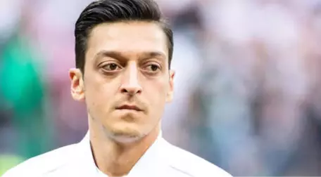 Mesut Özil'in Milli Takımı Bırakması, Almanya Basınını İkiye Böldü