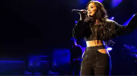 Dünyaca Ünlü Şarkıcı Demi Lovato, Aşırı Doz Uyuşturucu Nedeniyle Hastaneye Kaldırıldı