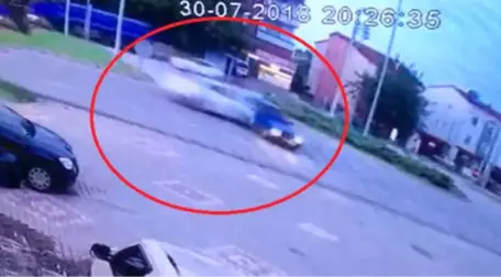 Samsun'da Feci Kaza! Otomobilin Çarptığı Araç İkiye Bölündü: 2 Ölü, 5 Yaralı