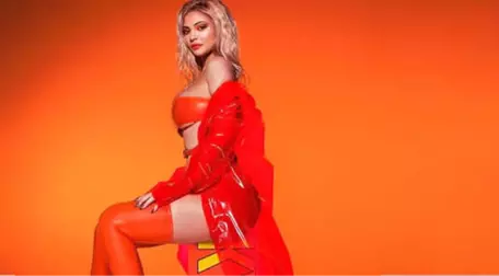 Dünyaca Ünlü Yıldız Kylie Jenner, 21'inci Doğum Günü Kutlamasında Tarzıyla Göz Doldurdu