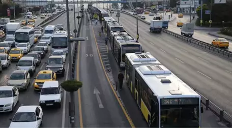 İstanbul'da Bugün Çok Sayıda Yol Trafiğe Kapatıldı! İşte Alternatif Güzergahlar