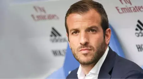 Ünlü Futbolcu Rafael Van Der Vaart, Futbolu Bıraktı