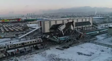 Ankara'da 9 Kişinin Hayatını Kaybettiği Tren Faciasıyla İlgili 3 Memur Hakkında Tutuklama Kararı Verildi