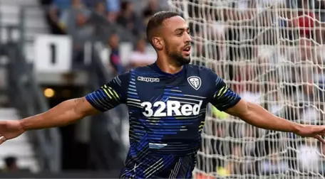 Galatasaray'ın Roofe'yi İstemesi, Leeds Taraftarını Çıldırttı: Onlar Düşmanımız, Oyuncu Satmayın