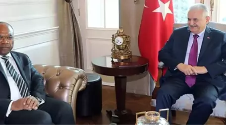 Demokratik Kongo Hükümeti Bakanlara 'Sefil Olmasınlar' Diye Ömür Boyu Maaş Bağladı