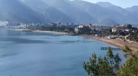 Marmaris'te Deniz 5 Metre Çekilince Akıllara 