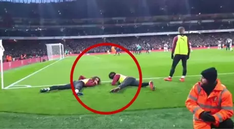 Arsenalli Iwobi ve Guendouzi, Taraftarlar Sahayı Daha Rahat Görsün Diye Şekilden Şekile Girdi