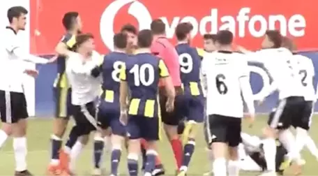 Beşiktaş - Fenerbahçe U21 Derbisinde Ortalık Karıştı