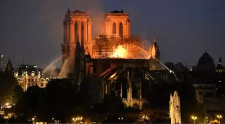 Notre Dame Katedrali'nde Çıkan Yangının Nedeni Belli Oldu