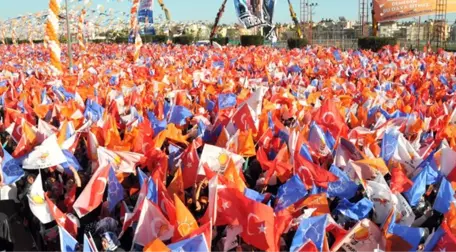 Erdoğan'ın Eski Metin Yazarından Pelikan Uyarısı: FETÖ ve PKK'dan Daha Tehlikeli