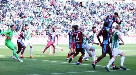 Trabzonspor Deplasmanda Atiker Konyaspor ile 2-2 Berabere Kaldı