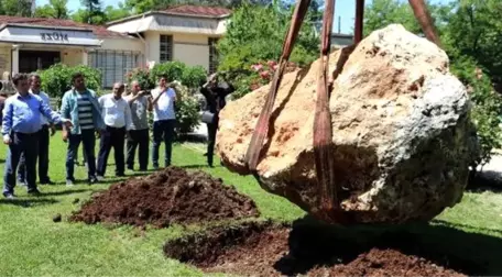 8 Tonluk Kayada Roma Dönemine Ait Figür Bulundu, Görenler Hemen Yetkililere Haber Verdi