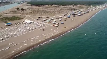 Antalya'da çardaklarda denize sıfır ücretsiz tatil yapıyorlar