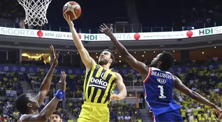 Fenerbahçe Beko, Anadolu Efes'i 82-73 mağlup etti