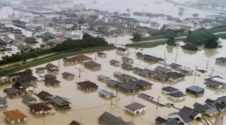 Japonya'da aşırı yağışlar nedeniyle 800 bin kişiye tahliye emri verildi