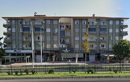7 saniyede tüm hayatı altüst oldu! 'Evim' dediği mezarlıktan çıkmıyor