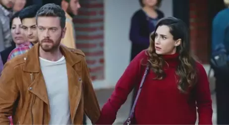 Yüzleşme Dizisinde Sürpiz İddia! Engin Öztürk ve Hande Doğandemir Yeniden Aşık Oldu