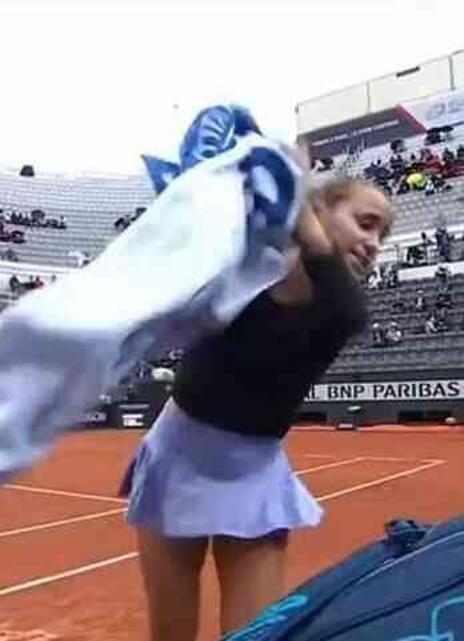 Amerikalı tenisçi Sofia Kenin, İtalyan Açık'ta kendisini yuhalayan taraftarlara küfür etti