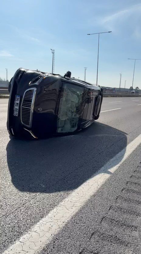 Fenerbahçeli Nelson Semedo'nun eşi, trafik kazası geçirerek hastaneye kaldırıldı