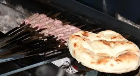 Manisa'nın 300 Yıllık Lezzeti: Manisa Kebabı