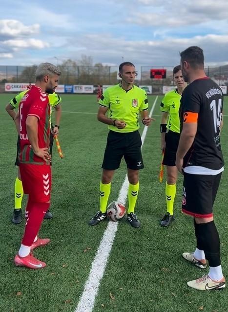 Hakemin mücadele öncesinde söyledikleri maçı gölgede bıraktı