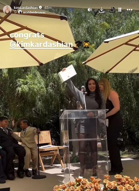 6 yılda hukuk eğitimi tamamlayan Kim Kardashian, dalga konusu oldu