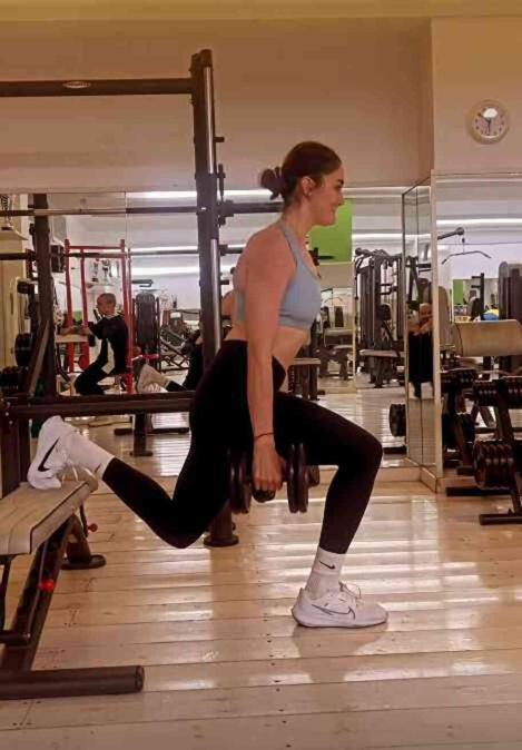 Zehra Güneş, spor salonundaki anlarını paylaştı! Her gören aynı detaya takıldı