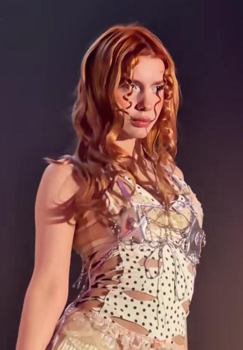 Aleyna Tilki'den Güllü sürprizi