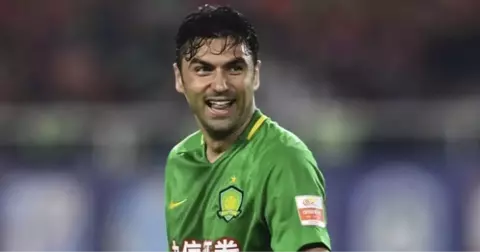 Beijing Guoan Yönetimi, Burak Yılmaz'ın Takımdan Ayrılmasına İzin Verdi