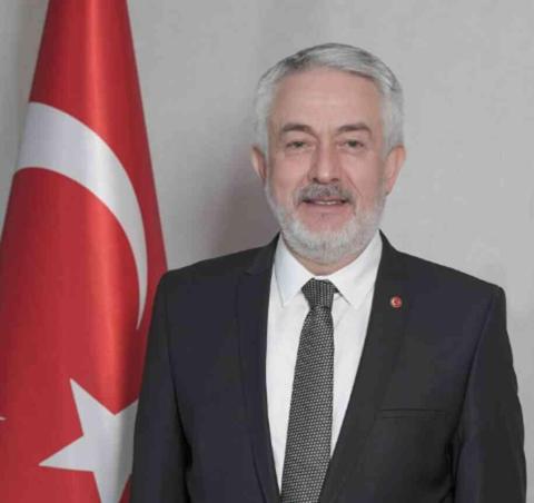 Şükrü Başdeğirmen kimdir? Isparta Belediye Başkanı Şükrü Başdeğirmen kaç yaşında, nereli?