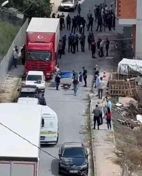 Sokak ortasında karısını 3 kurşunla katleden adamın ilk ifadesi ortaya çıktı: Çocuklara bakmak istemeyince öldürdüm