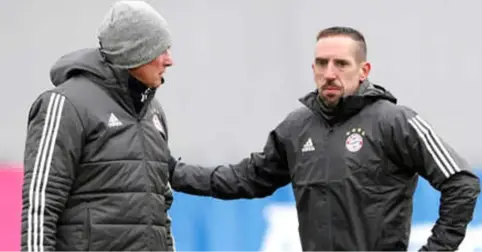 Bayern Münih Teknik Direktörü Heynckes, Beşiktaş Maçı Öncesi Ribery ile Özel Olarak İlgilendi