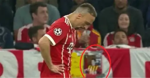 Galatasaraylı Taraftar, Ribery'ye Eski Fotoğrafını Gösterdi