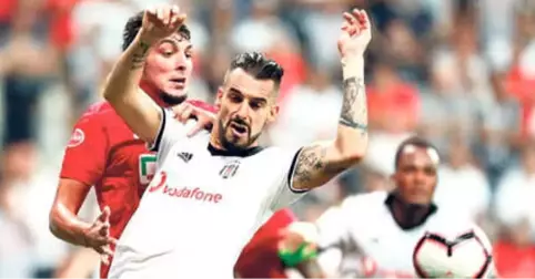 Beşiktaş, Negredo'yu Satarsa Transfer İçin Bekleyecek